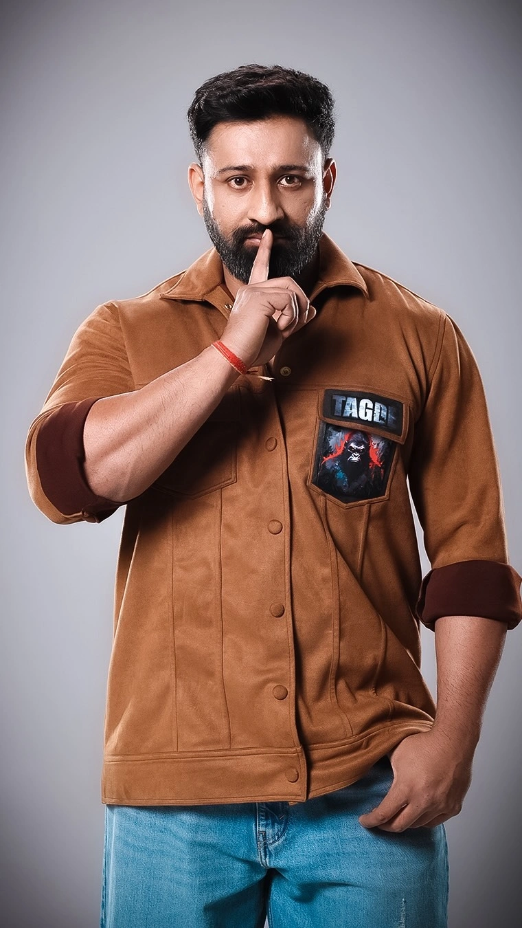 Rajat Dalal Height in Feet