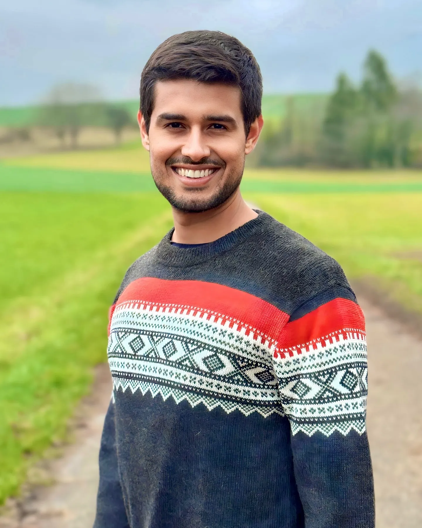 Dhruv Rathee Height, 