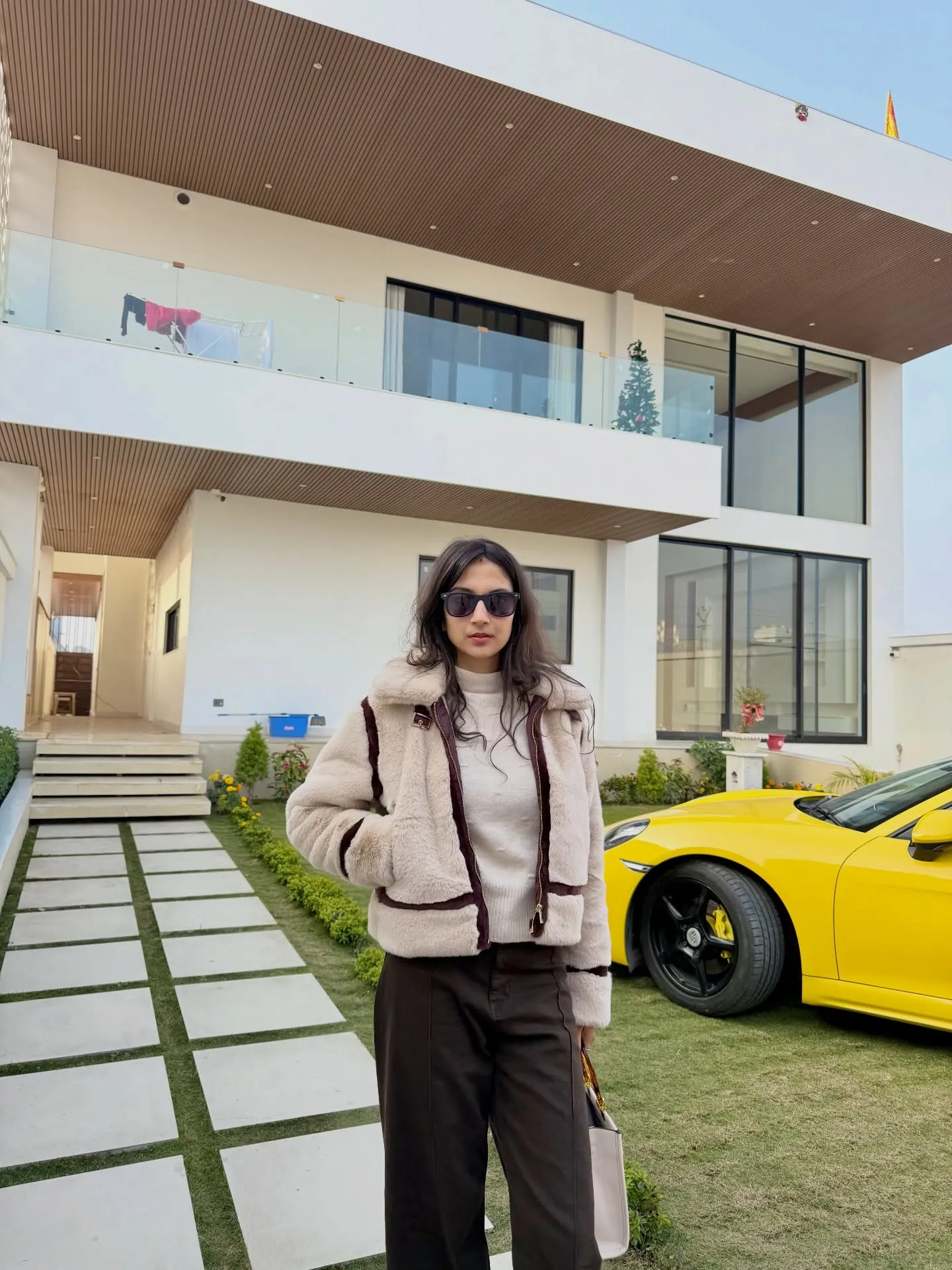 Avantika Bhatt Profession,