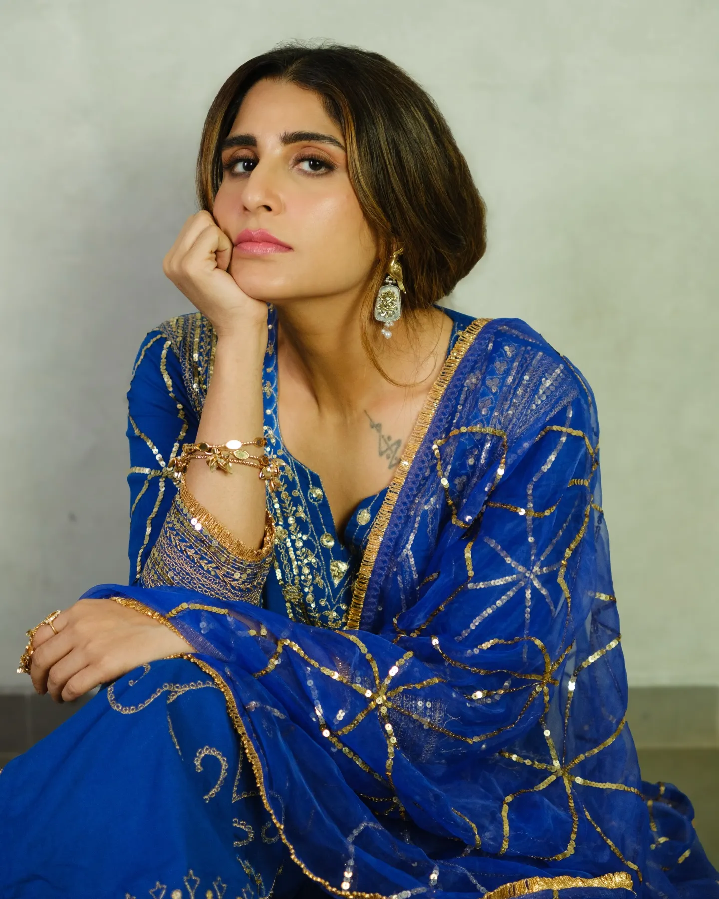saloni batra age, 